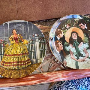 GONE WITH THE WIND PLATES SCARLETT & MELANIE EXCELLENT VINTAGE 8.5"